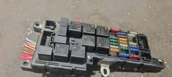 Volvo S80 Fuse box set 9452993 518323118