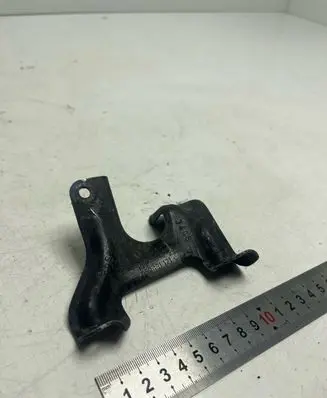 Audi A6 S6 C6 4F EGR valve cooler bracket 059131121C