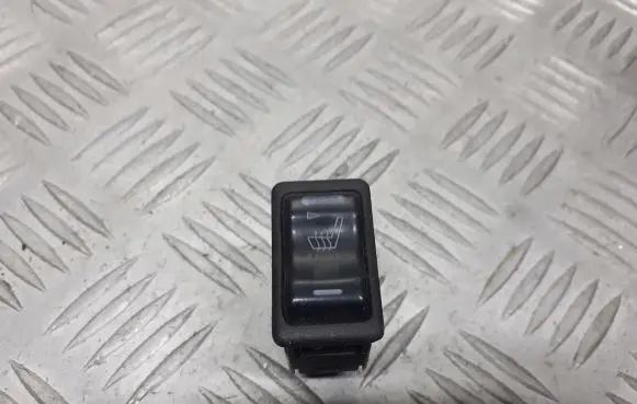 Nissan Primera Seat heating relay 
