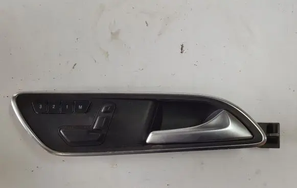 Mercedes-Benz CLA C117 X117 W117 Seat control switch A2469050351