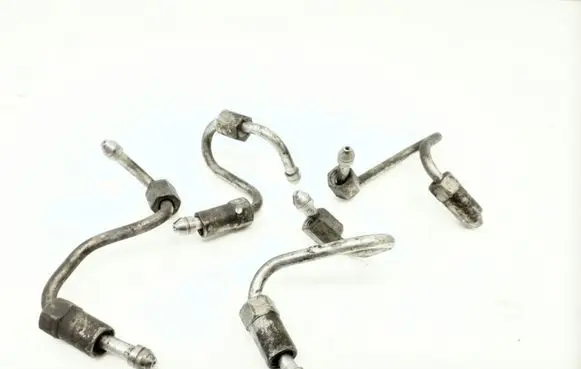 Mazda 5 Fuel injector supply line/pipe 