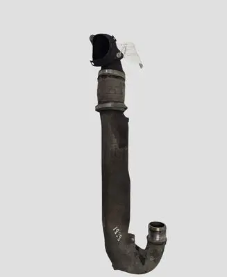 Opel Zafira B Intercooler hose/pipe 55353825