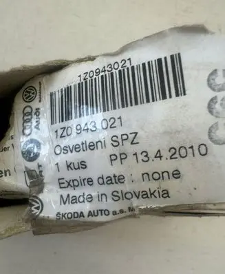 Skoda Octavia Mk2 (1Z) Number plate light 1Z0943021