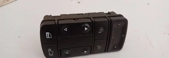 Opel Signum Electric window control switch 687833988