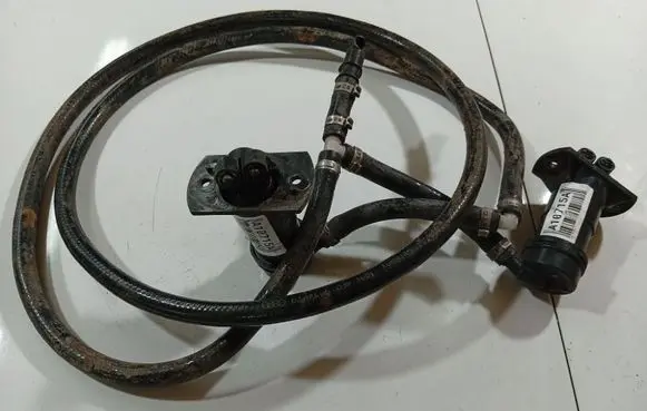 Headlight washer spray nozzle