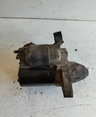 Toyota Aygo AB10 Starter motor 0001107439
