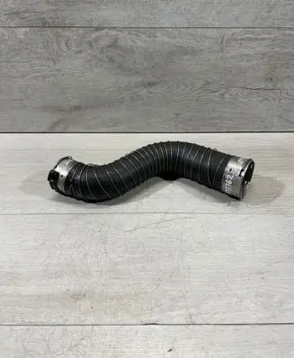 Intercooler hose/pipe