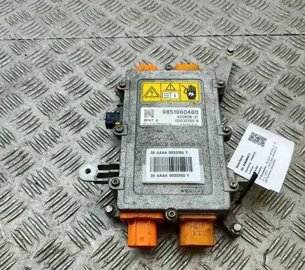 Peugeot 208 I Voltage converter inverter 9851960480