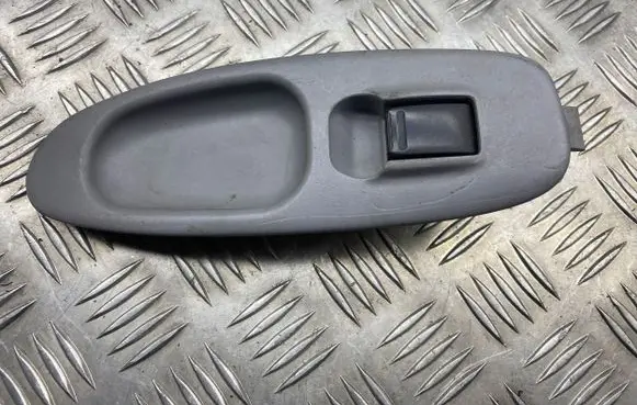 Nissan Almera N16 Electric window control switch 80960BU000