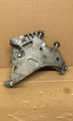 Volkswagen PASSAT B6 Engine mounting bracket 03L199207
