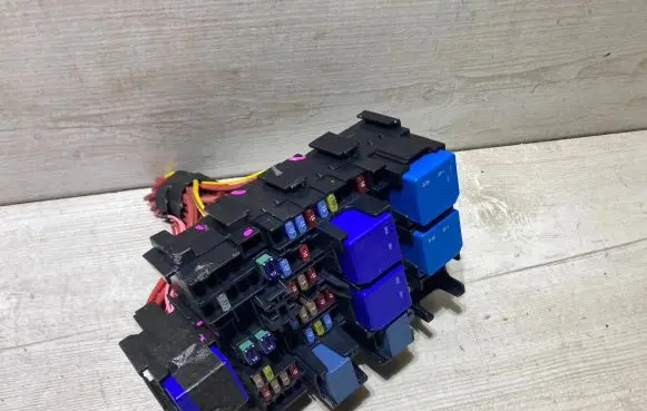 Dacia Sandero III Fuse box set