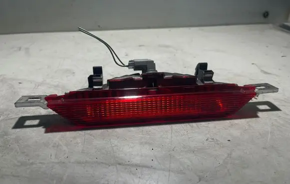 Toyota Corolla E120 E130 Third/center stoplight