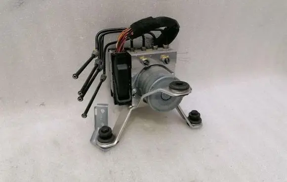 Porsche 911 997 ABS Pump 99735575539