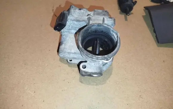 Skoda Roomster (5J) Throttle body valve 045128063G 0207082353 A2C53099814