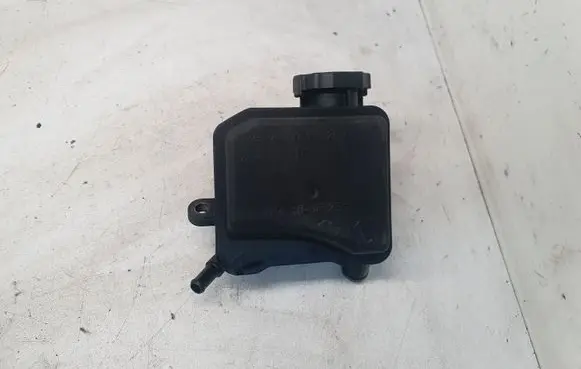 Mercedes-Benz Sprinter W901 W902 W903 W904 Power steering fluid tank/reservoir A0004602883