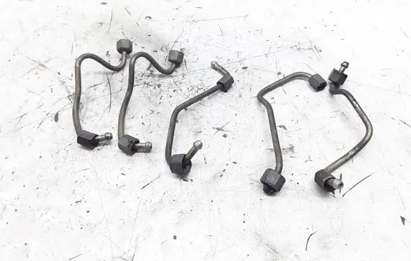 Peugeot 206 Fuel injector supply line/pipe 