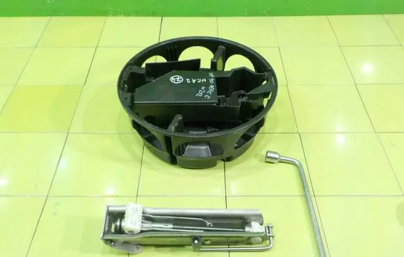 Mercedes-Benz E W212 Other interior part A2048980007 NAPRAWCZY