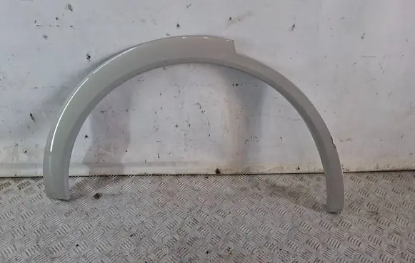Porsche Cayenne (9Y0 9Y3) Rear arch trim 9Y3854732E