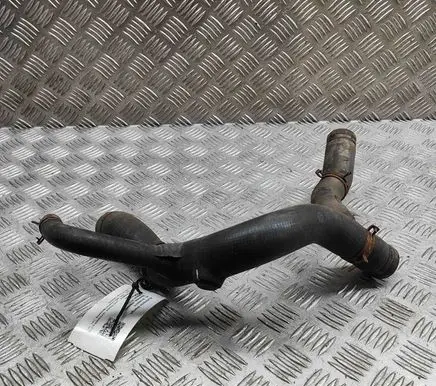Land Rover Defender Engine coolant pipe/hose PCH114600