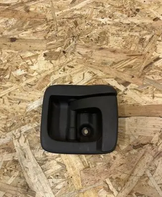 Volvo V70 Engine bonnet (hood) release handle 30634786