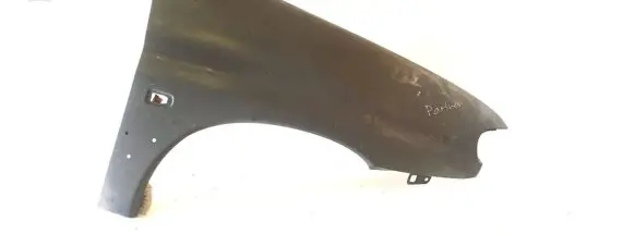 Peugeot Partner Fender