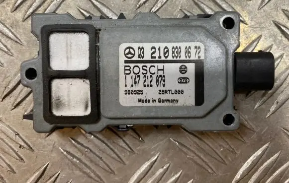 Mercedes-Benz E W210 Sensor 2108300672 980925 28RTL000