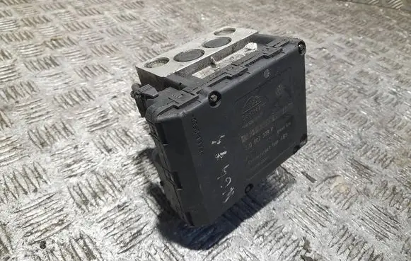 Volkswagen Golf IV ABS Pump 1J0907379P 5WK8476 10094903313
