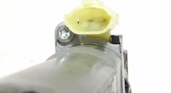 Hyundai i30 Front door window regulator motor 