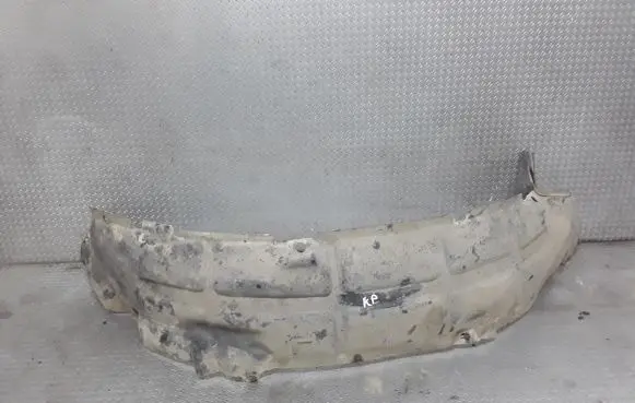 Front wheel arch liner splash guards