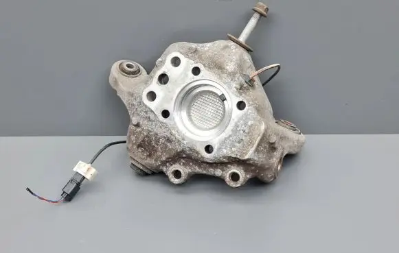 Honda Accord Rear wheel hub spindle/knuckle 