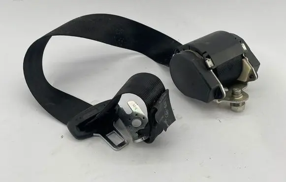 Audi A4 S4 B8 8K Rear seatbelt 8K0857805R