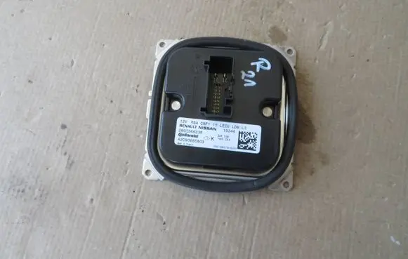 Renault Captur LED ballast control module 260556623R A2C90665803