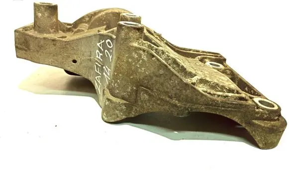 Opel Zafira C A/C compressor mount bracket 55582510