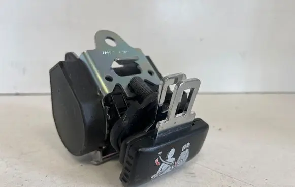 Audi Q7 4L Rear seatbelt 8A0857732