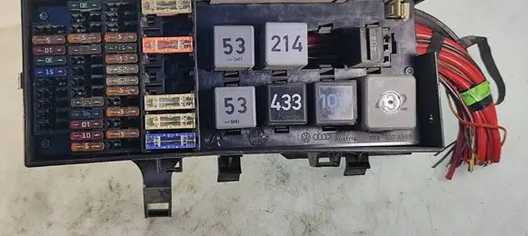 Volkswagen Phaeton Fuse module 3D0937499B