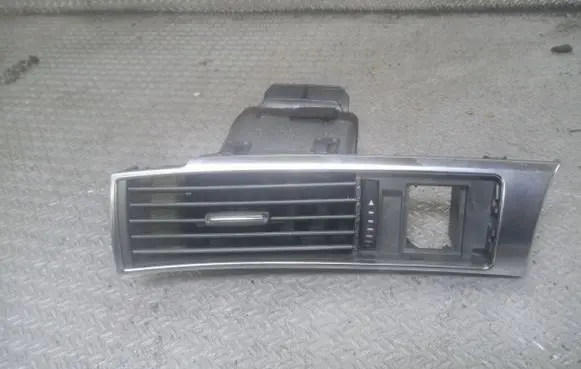 Audi A6 S6 C6 4F Dashboard side air vent grill/cover trim 4F1820901B