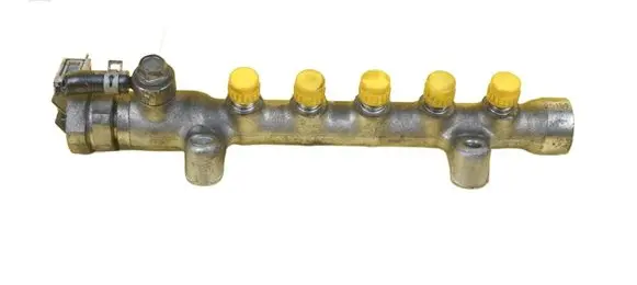 Mazda 6 Fuel line pipe SH01