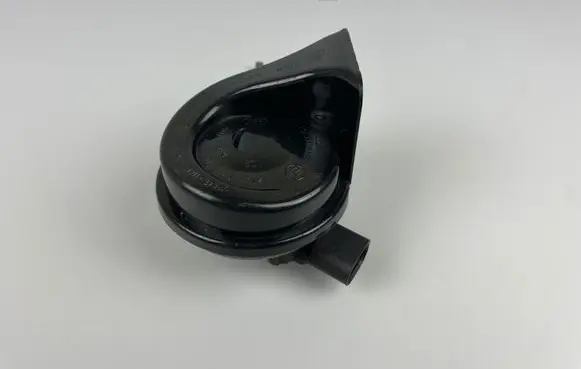 BMW 5 E39 Horn signal 3881157 703881157 001157