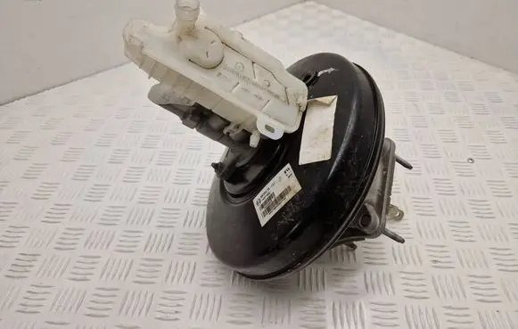 Renault Scenic IV - Grand scenic IV Brake booster 472105487R 1437623 24779862