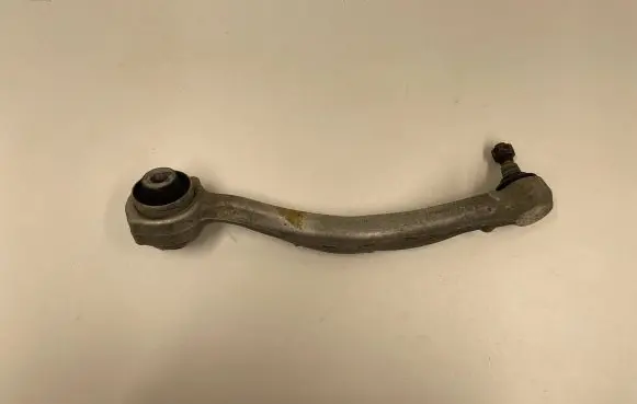 Mercedes-Benz C W204 Front control arm 20446