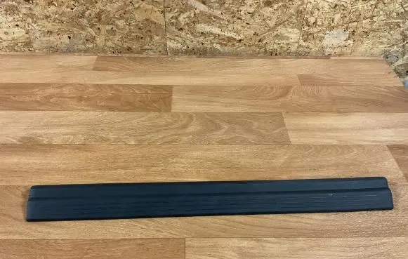 Mercedes-Benz E W212 Front sill trim cover 2126860236