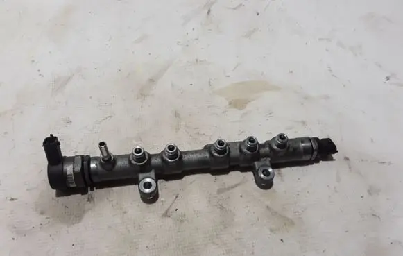 Land Rover Discovery Sport Fuel main line pipe G4D39D280AA