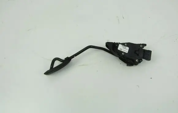 Nissan Almera Tino Accelerator throttle pedal 