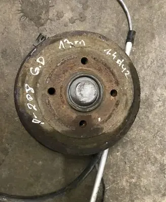 Peugeot 208 Rear wheel hub 9688190080