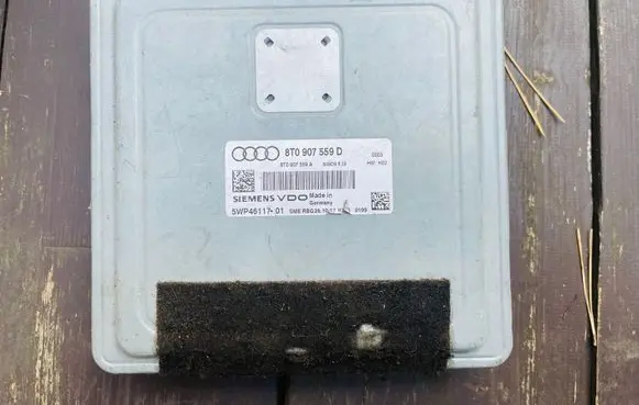 Audi A4 S4 B8 8K Engine control unit/module ECU 8T0907559A 5WP4611701 8T0907559D