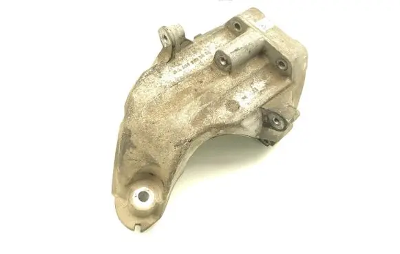 Mercedes-Benz C W204 Engine mounting bracket A6512230004
