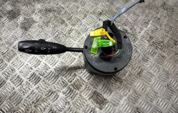 Mercedes-Benz B W245 Wiper turn signal indicator stalk/switch 305273999001AF