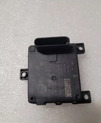 Volkswagen Golf VIII Distronic sensor radar 5WA907561 5WA907572A