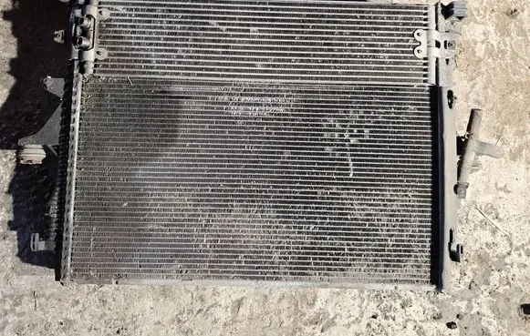 Volkswagen Touareg I Coolant radiator 7L6121253 86820