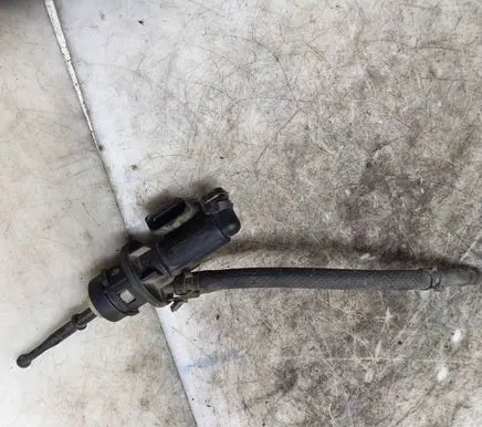 Volkswagen Golf IV Clutch master cylinder 1K0927810D 284000056